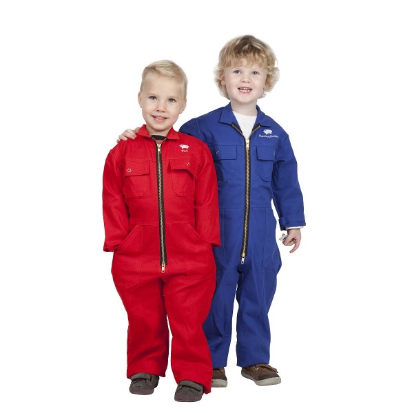 Kinderoveralls mit Namensbestickung